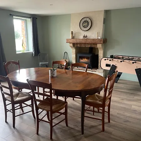 Semesterbostad Fermette Des Luarts Coudrecieux