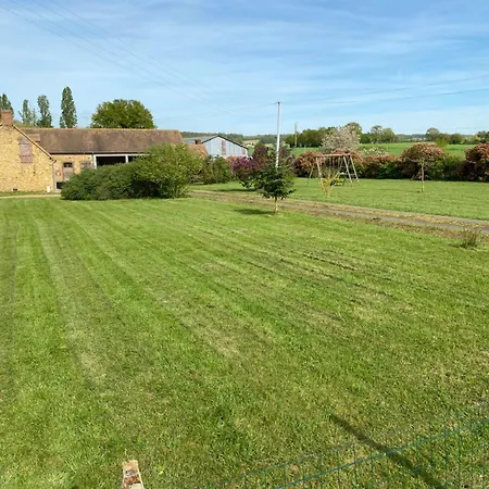 Holiday home Fermette Des Luarts
